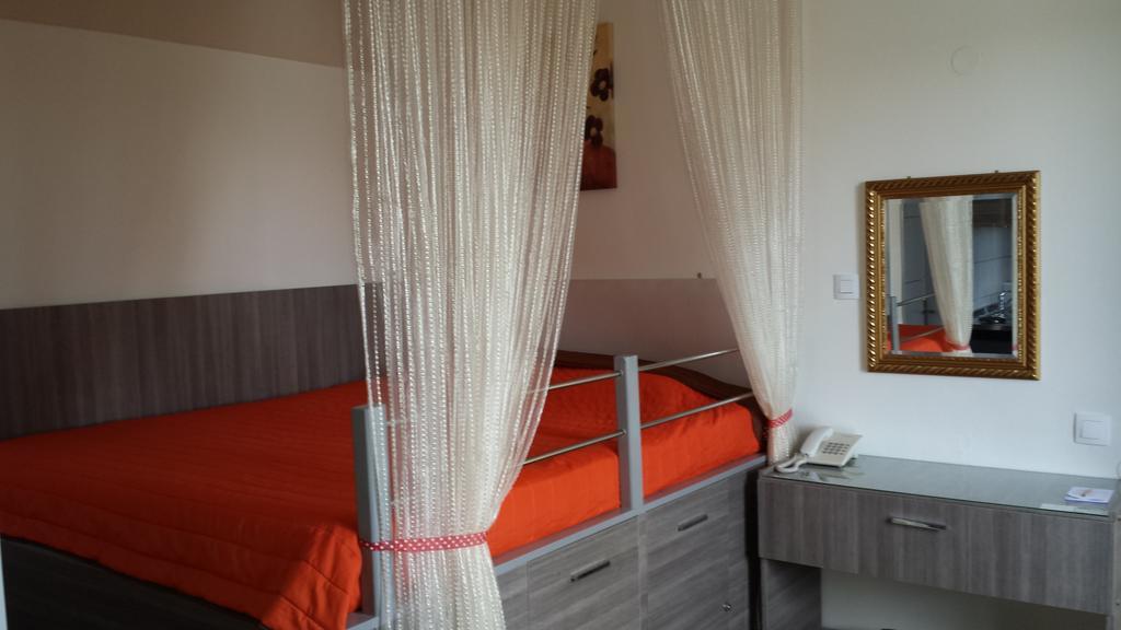 Takis Hotel Apartments Ialysós Rom bilde